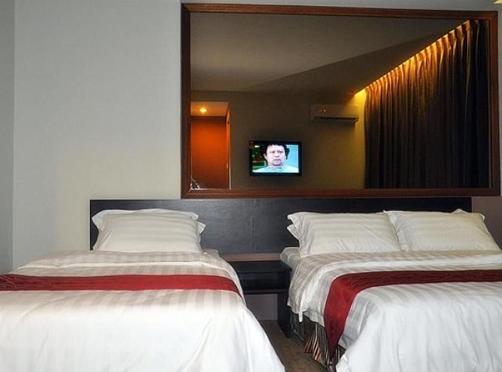 Goldenhill Hotel Kota Kinabalu Habitación foto